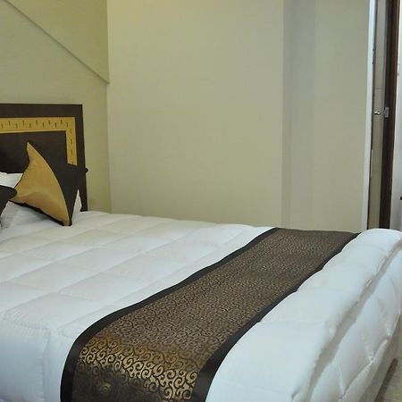 Silk Route Otel Guwahati Dış mekan fotoğraf