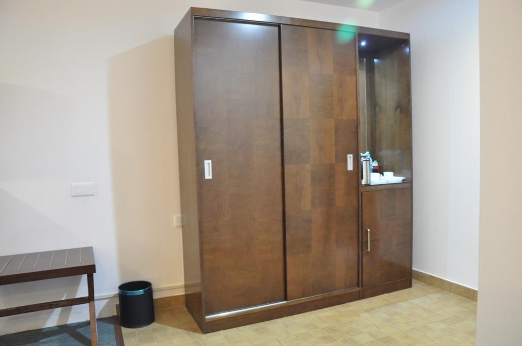 Silk Route Otel Guwahati Dış mekan fotoğraf