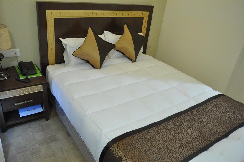 Silk Route Otel Guwahati Dış mekan fotoğraf
